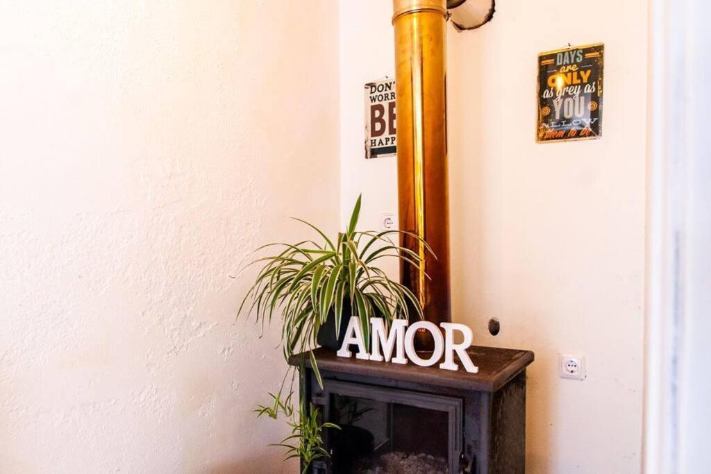 Casa Da Ti' Milia Βίλα Encarnacao Εξωτερικό φωτογραφία